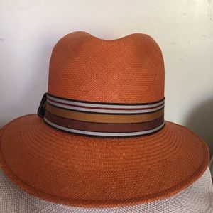 Loro piana Ingrid suitcase strip hat